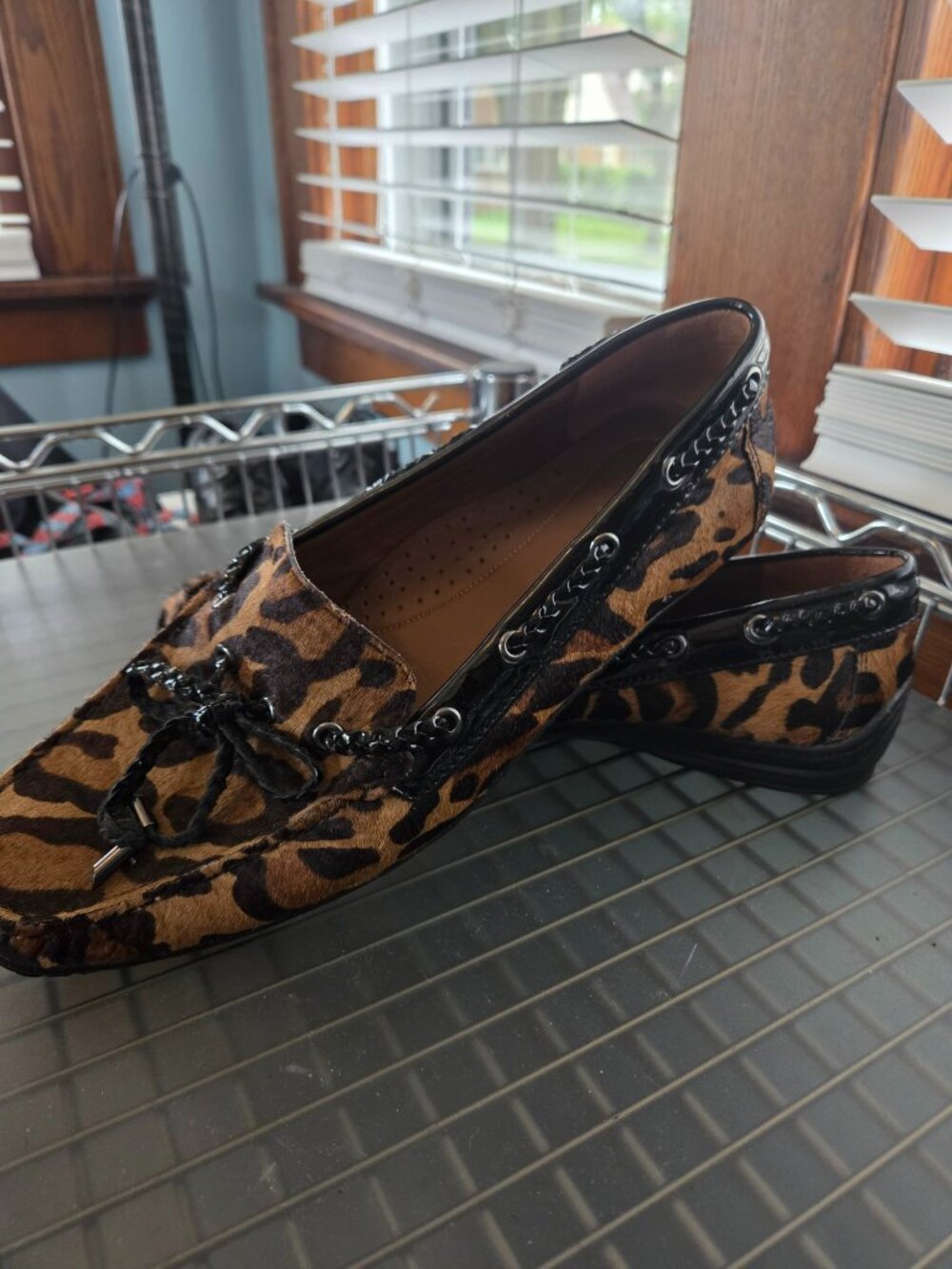 Donald J. Pliner Women's Size 10 M Lacey Slip On Leopard Print Loafers - Picture 2 of 6
